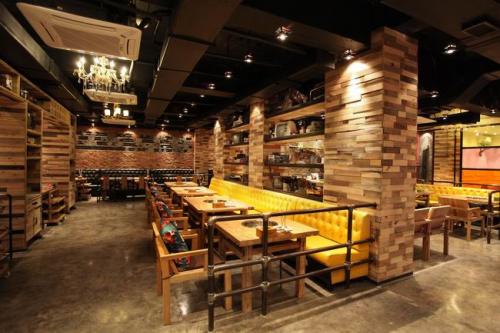 150㎡火鍋店，考慮復(fù)古風(fēng)
